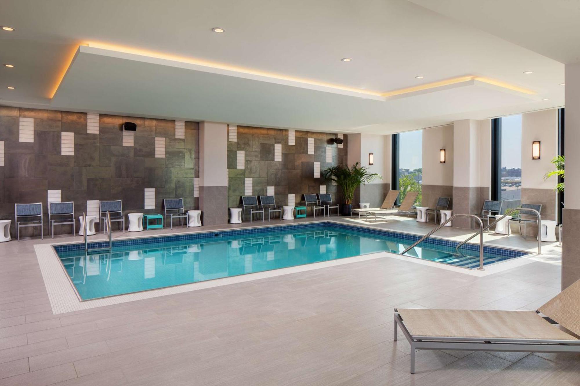 Homewood Suites By Hilton Boston Seaport District Bagian luar foto